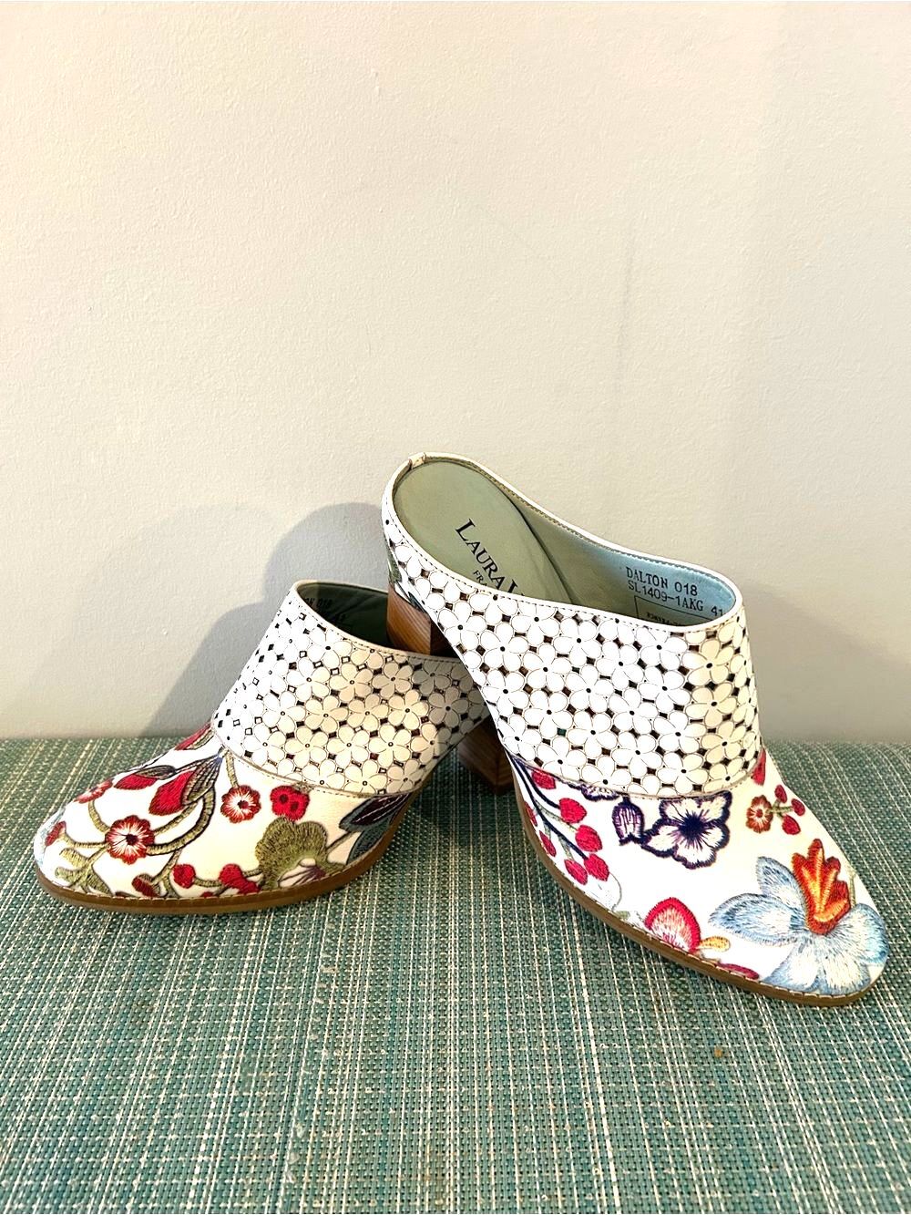 Laura Vita France White Floral Mules - Size 41